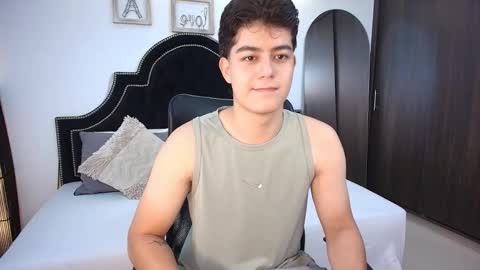 Snapshot of maxxicruz chatting on September 11, 2:00 am Maxxi online show from September 11, 2:00 am