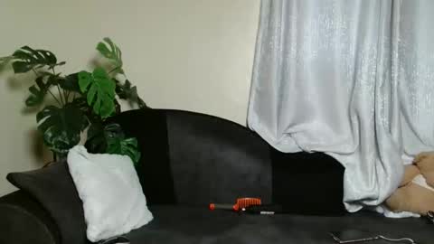 maxxinepetite online show from April 7, 1:11 pm