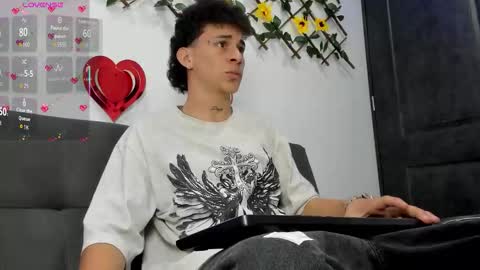 Max online show from February 14, 1:35 am