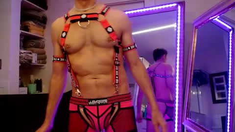 Maxxxbates online show from February 15, 1:57 am