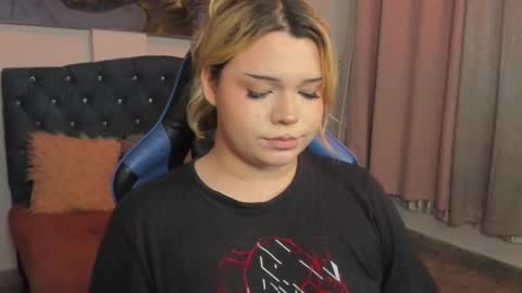 Maxine Minx online show from March 11, 11:23 am