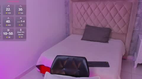 Maxine Minx online show from September 18, 5:31 am