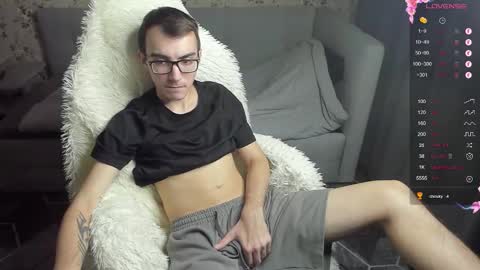 Snapshot of maxxxtw1nk chatting on February 12, 5:30 pm Maxxxtw1nk online show from February 12, 5:30 pm