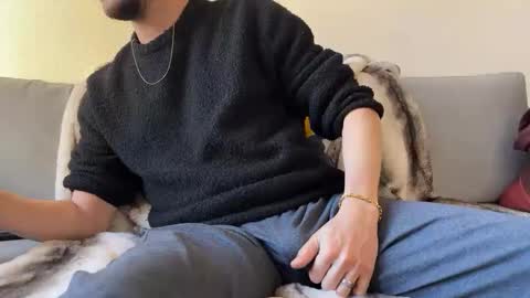 Snapshot of maxxxurbate chatting on January 13, 10:14 am MaxXxurbate online show from January 13, 10:14 am