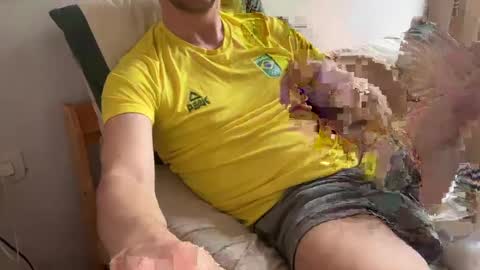 Snapshot of maxxxurbate chatting on March 7, 11:07 am MaxXxurbate online show from March 7, 11:07 am