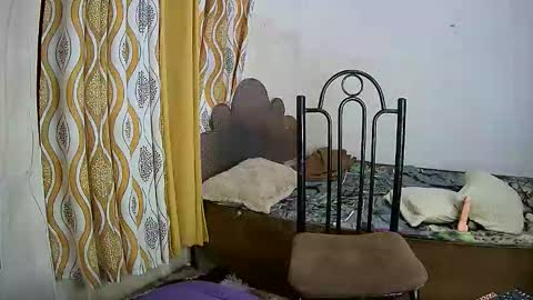 MAXINE online show from December 1, 8:30 am