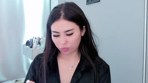 Mia online show from July 19, 1:53 am