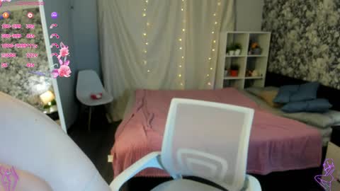 Leila online show from April 8, 12:38 pm