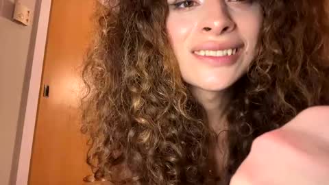 Snapshot of maya632713 chatting on December 15, 9:53 pm Maya transgirl online show from December 15, 9:53 pm