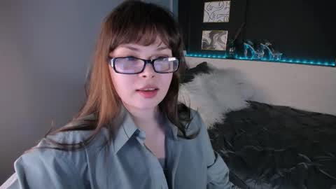 Maya online show from March 25, 2:12 pm