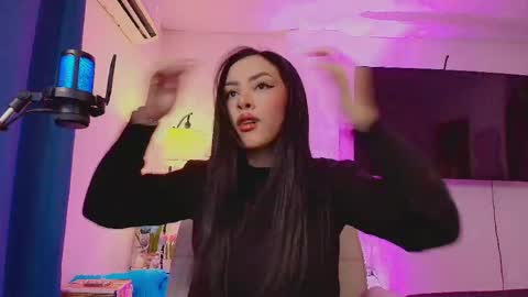 Maya online show from May 21, 8:16 pm