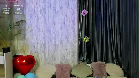 Maya online show from March 13, 7:53 pm