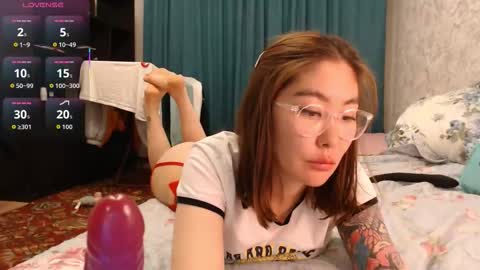 Snapshot of maya_kumashiro chatting on March 27, 9:47 pm maya_kumashiro online show from March 27, 9:47 pm