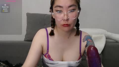 Snapshot of maya_kumashiro chatting on May 10, 8:14 pm maya_kumashiro online show from May 10, 8:14 pm