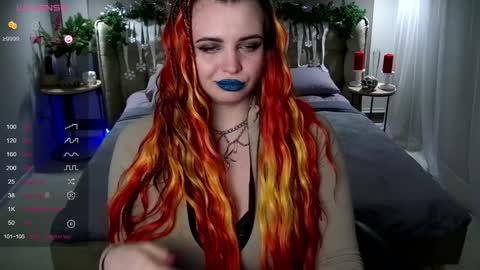 Snapshot of maya_mils chatting on December 27, 7:29 am Maya Mils online show from December 27, 7:29 am