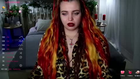 Snapshot of maya_mils chatting on December 31, 7:10 am Maya Mils online show from December 31, 7:10 am