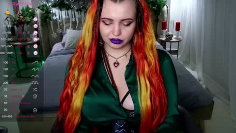Snapshot of maya_mils chatting on January 5, 7:07 am Maya Mils online show from January 5, 7:07 am