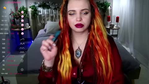 Snapshot of maya_mils chatting on January 6, 7:09 am Maya Mils online show from January 6, 7:09 am