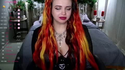 Snapshot of maya_mils chatting on January 13, 4:07 am Maya Mils online show from January 13, 4:07 am