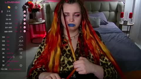 Snapshot of maya_mils chatting on January 29, 7:46 am Maya Mils online show from January 29, 7:46 am