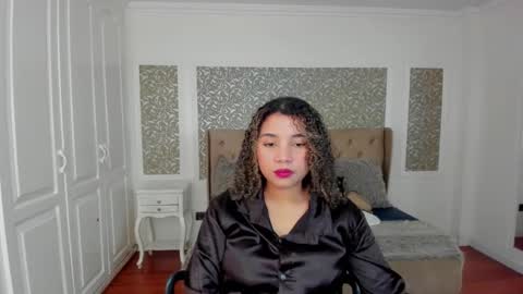 Snapshot of mayaa_ross chatting on October 10, 3:05 am Maya online show from October 10, 3:05 am