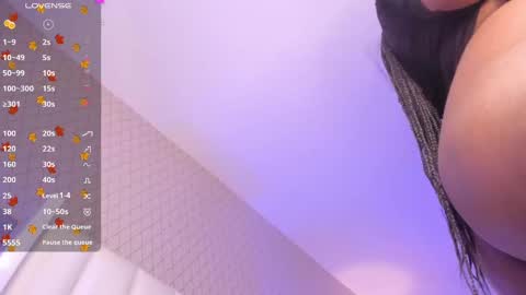 Snapshot of mayacardenas chatting on January 16, 10:10 am Maya online show from January 16, 10:10 am