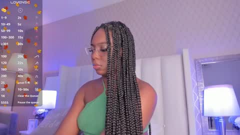 Snapshot of mayacardenas chatting on February 9, 4:57 am Maya online show from February 9, 4:57 am