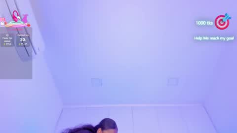 Snapshot of mayacardenas chatting on October 7, 4:20 am Maya online show from October 7, 4:20 am