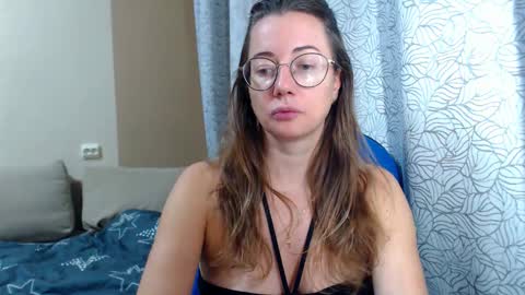 Maya online show from December 2, 7:09 pm