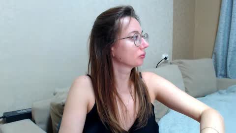 Maya online show from March 27, 7:57 pm