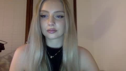 Snapshot of mayaflirt chatting on March 9, 8:57 pm mayaflirt online show from March 9, 8:57 pm