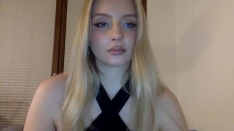 Snapshot of mayaflirt chatting on April 6, 6:31 pm mayaflirt online show from April 6, 6:31 pm