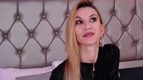 Maya online show from February 4, 12:11 pm