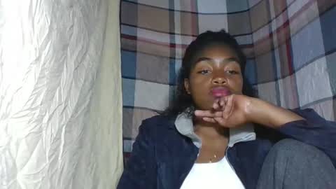 Snapshot of mayajadorelie chatting on September 13, 1:22 pm charlesia online show from September 13, 1:22 pm