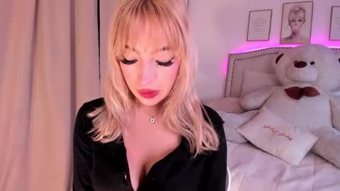 Mayajhons online show from November 5, 11:21 am