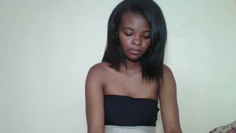 mayalabelle online show from December 14, 8:20 am