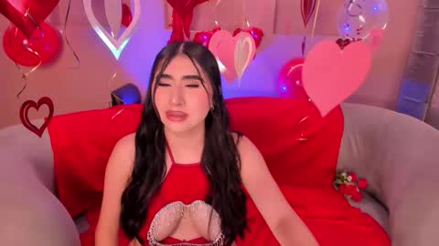 Snapshot of mayamoretti chatting on February 13, 5:36 am Maya online show from February 13, 5:36 am