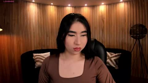 Snapshot of mayamoretti chatting on February 16, 5:25 am Maya online show from February 16, 5:25 am