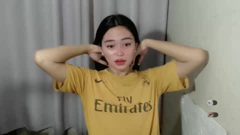 Snapshot of mayasally_ chatting on December 14, 10:13 am mayasally_ online show from December 14, 10:13 am