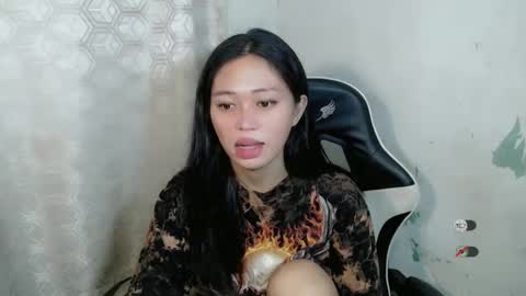 mayasally_ online show from May 19, 7:53 pm