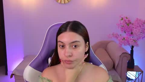 Snapshot of mayavexx chatting on June 30, 7:04 pm Maya Vexx online show from June 30, 7:04 pm