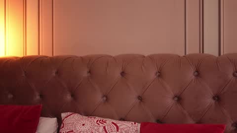 MayaVixxen online show from February 22, 5:55 am