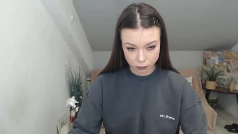 mayawill online show from December 19, 10:17 pm