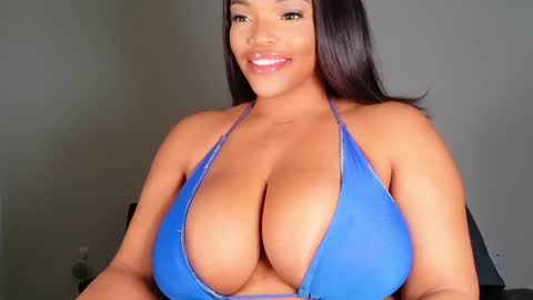 MayBabi online show from February 22, 12:19 pm