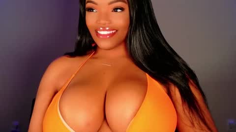 MayBabi online show from October 6, 11:18 am