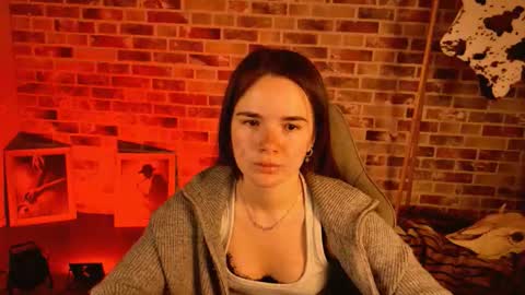 maybloom_ online show from March 3, 5:13 am