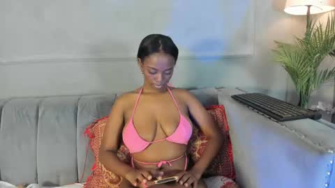 Snapshot of mayevanss chatting on October 18, 3:46 pm mayevanss online show from October 18, 3:46 pm