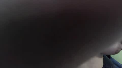 Snapshot of maylee_x chatting on December 10, 10:05 pm maylee_x online show from December 10, 10:05 pm