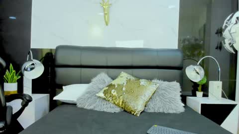 Maylin online show from December 31, 3:45 am