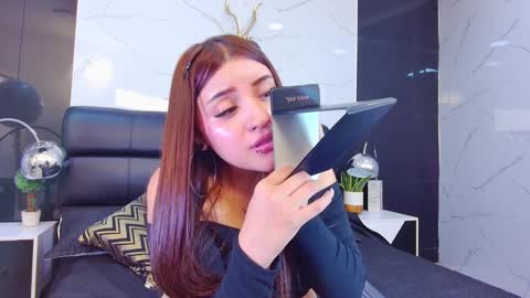 Maylin online show from February 5, 7:29 am